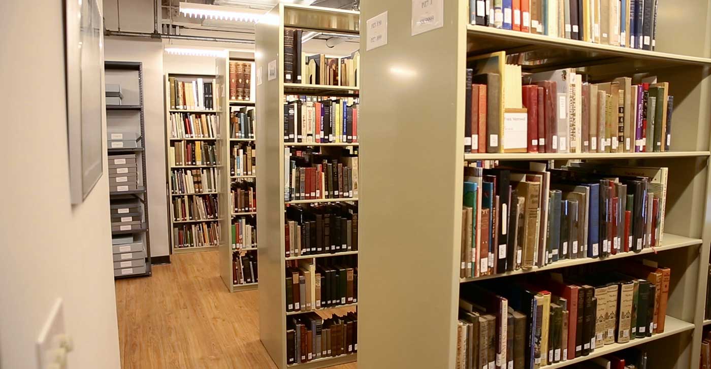 4-post shelving art library