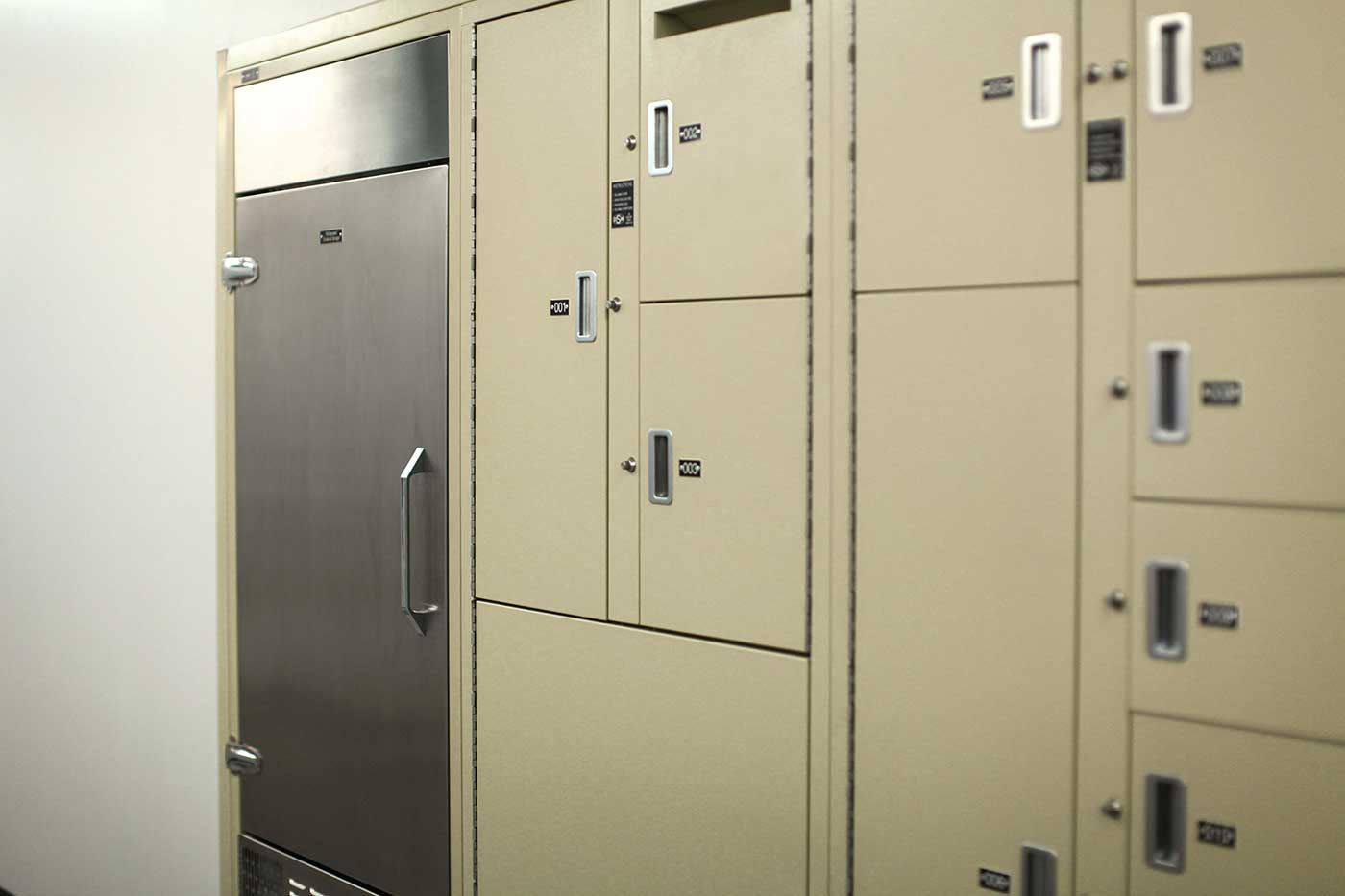spacesaver temporary evidence storage lockers