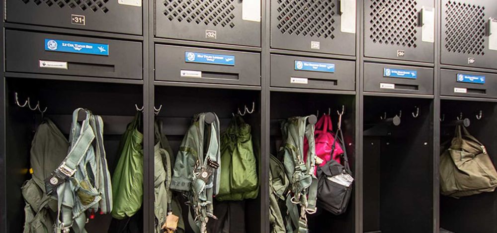 fighter pilot gear lockers