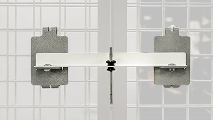 frame spanning art rack accessory