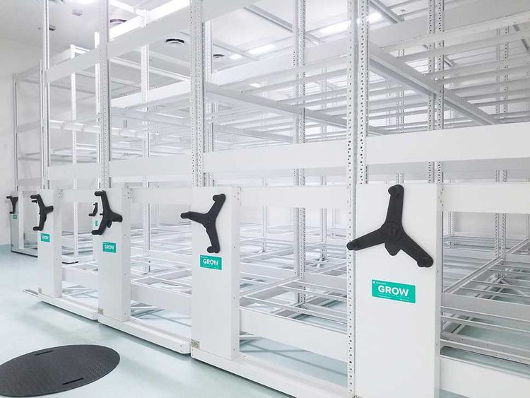 empty GROW mobile high-density system