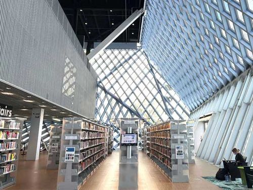 modern cantilever shelving
