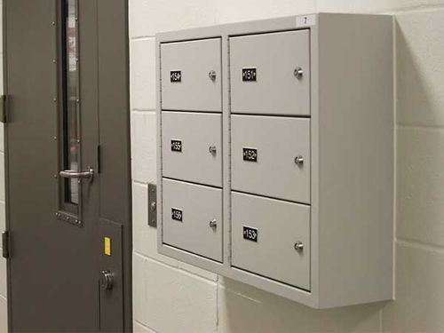 wall mounted gun locker