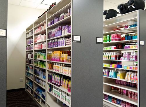 retail custom shelving solutions