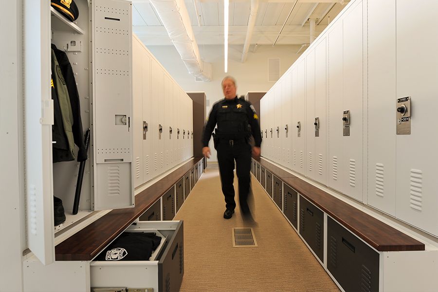 spacesaver freestyle public safety lockers