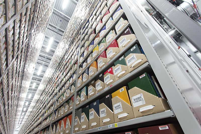 highbay shelving system with collections